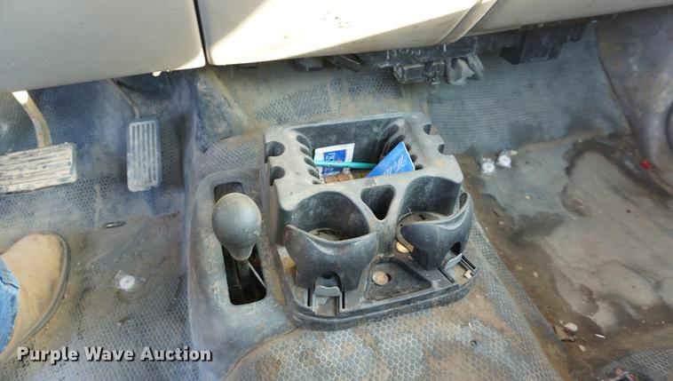 image for item DB0260 2001 Chevrolet Silverado 1500 pickup truck