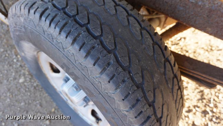 image for item DB0260 2001 Chevrolet Silverado 1500 pickup truck