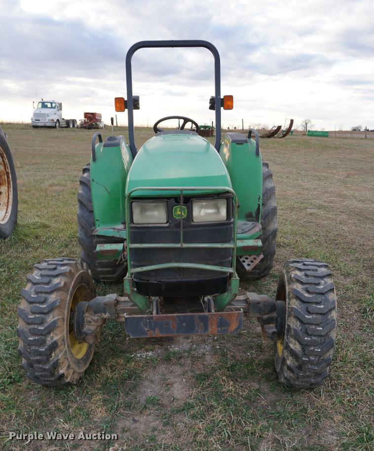 image for item DB0263 1998 John Deere 4600 MFWD tractor