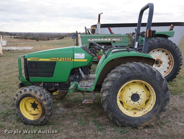 image for item DB0263 1998 John Deere 4600 MFWD tractor