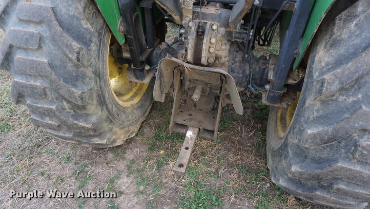 image for item DB0263 1998 John Deere 4600 MFWD tractor