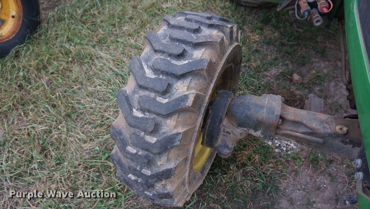 image for item DB0263 1998 John Deere 4600 MFWD tractor