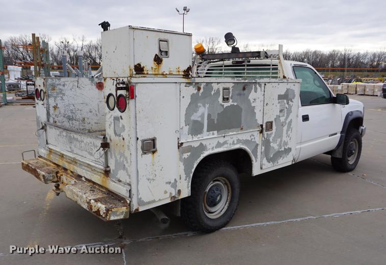 image for item DB0274 2000 Chevrolet 2500 utility bed pickup truck