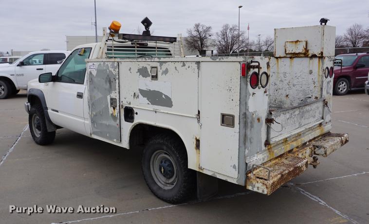 image for item DB0274 2000 Chevrolet 2500 utility bed pickup truck