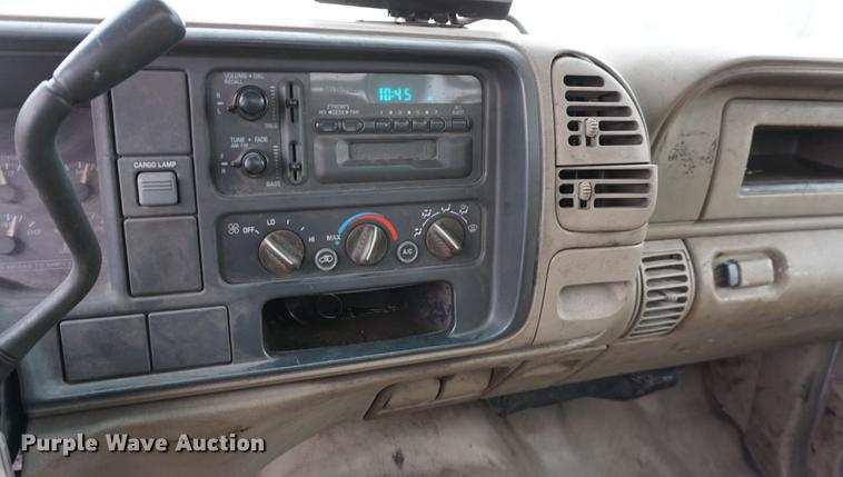 image for item DB0274 2000 Chevrolet 2500 utility bed pickup truck