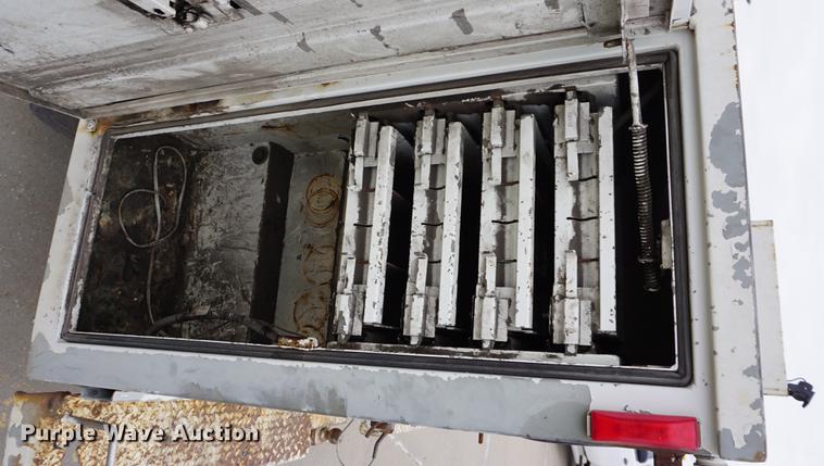 image for item DB0274 2000 Chevrolet 2500 utility bed pickup truck