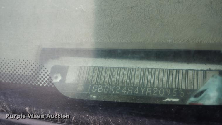 image for item DB0274 2000 Chevrolet 2500 utility bed pickup truck