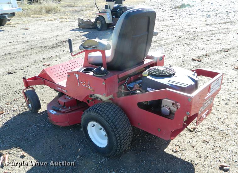 image for item DB1182 2009 Jazee Country Clipper SR105 lawn mower