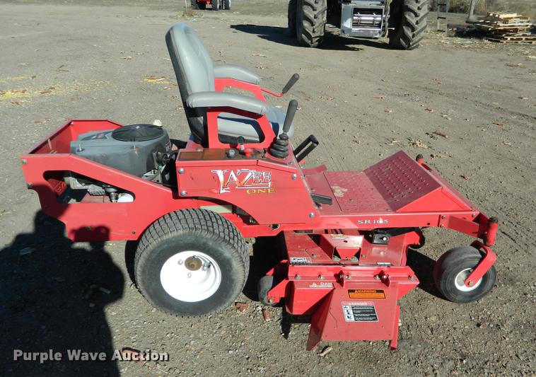 image for item DB1182 2009 Jazee Country Clipper SR105 lawn mower