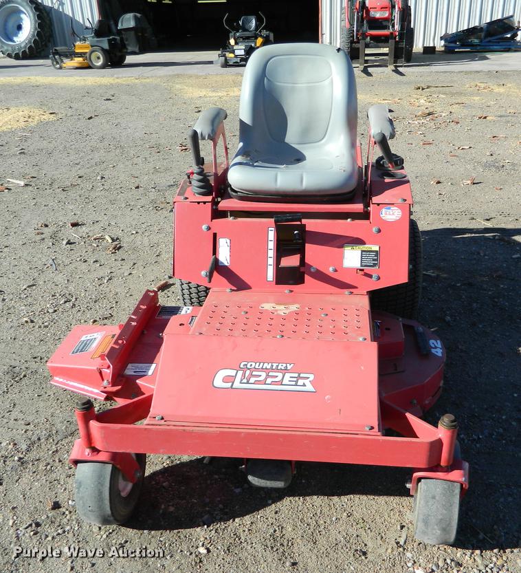 image for item DB1182 2009 Jazee Country Clipper SR105 lawn mower