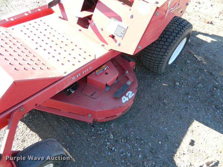 image for item DB1182 2009 Jazee Country Clipper SR105 lawn mower