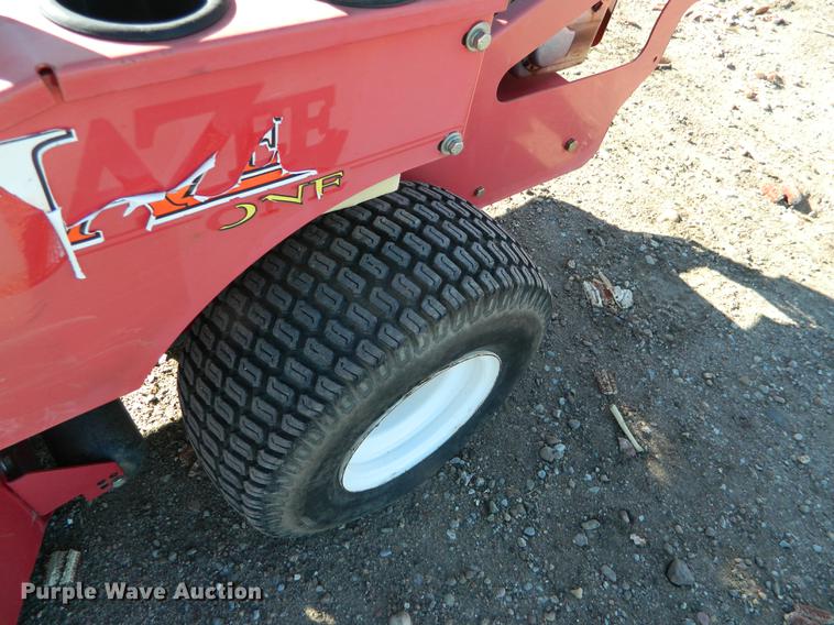 image for item DB1182 2009 Jazee Country Clipper SR105 lawn mower