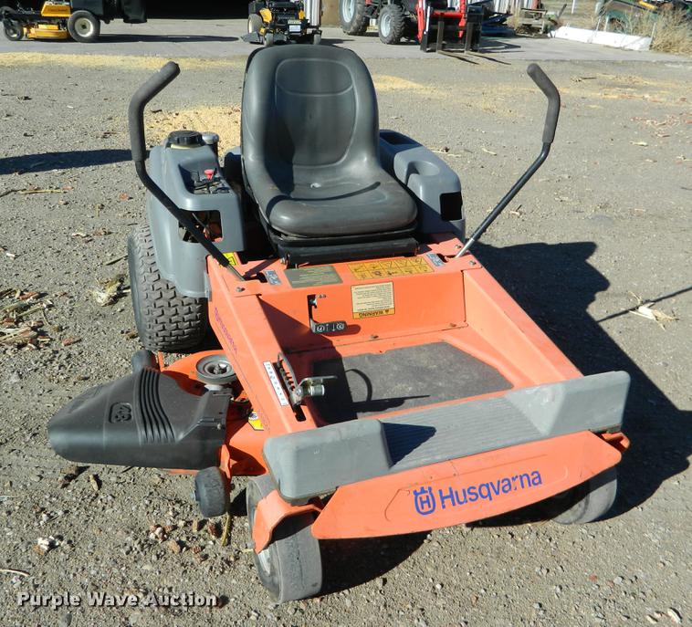 image for item DB1184 Husqvarna Z4824 lawn mower