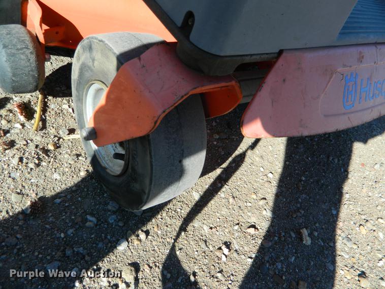 image for item DB1184 Husqvarna Z4824 lawn mower