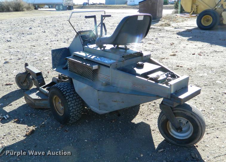 image for item DB1185 Grazer G1890V lawn mower