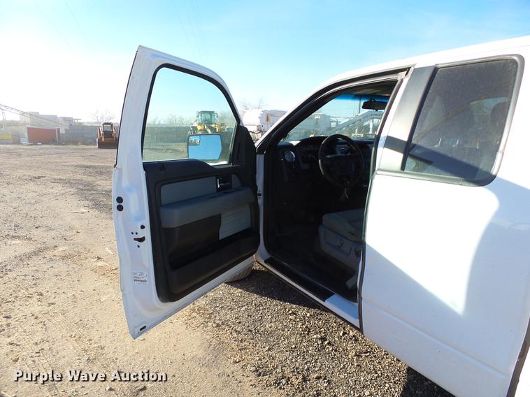 image for item DB5031 2013 Ford F150 XLT SuperCab pickup truck