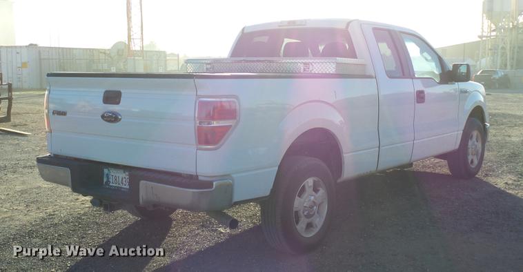 image for item DB5035 2013 Ford F150 XLT SuperCab pickup truck