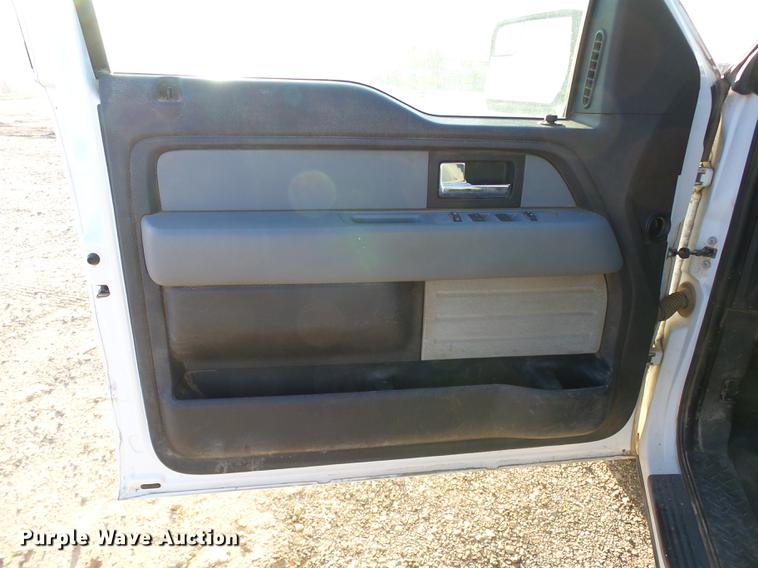 image for item DB5035 2013 Ford F150 XLT SuperCab pickup truck