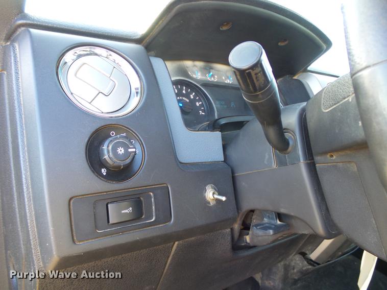 image for item DB5035 2013 Ford F150 XLT SuperCab pickup truck