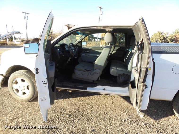 image for item DB5035 2013 Ford F150 XLT SuperCab pickup truck