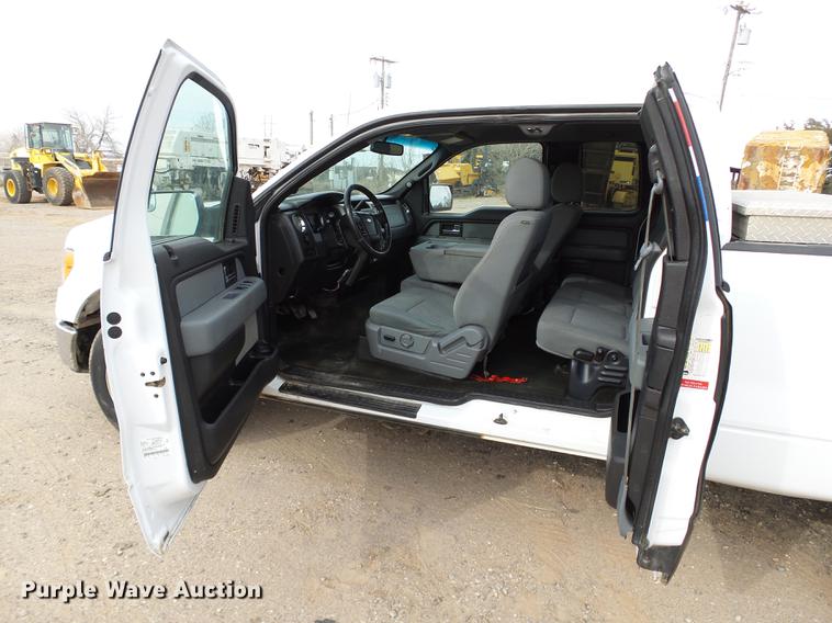 image for item DB5038 2012 Ford F150 XLT SuperCab pickup truck