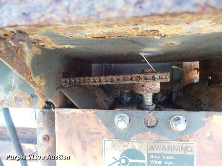 image for item DB6277 2004 Ford F550 Super Duty XL dump truck