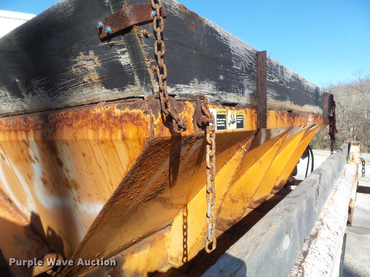 image for item DB6277 2004 Ford F550 Super Duty XL dump truck