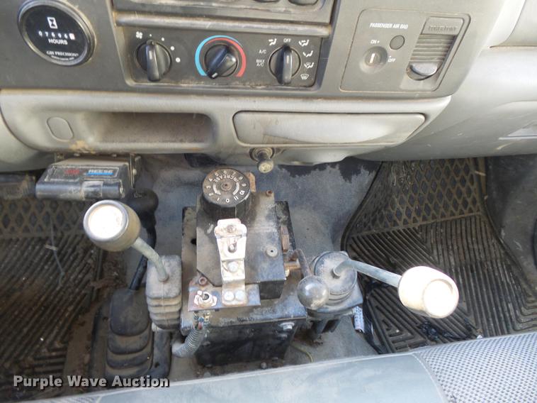 image for item DB6277 2004 Ford F550 Super Duty XL dump truck