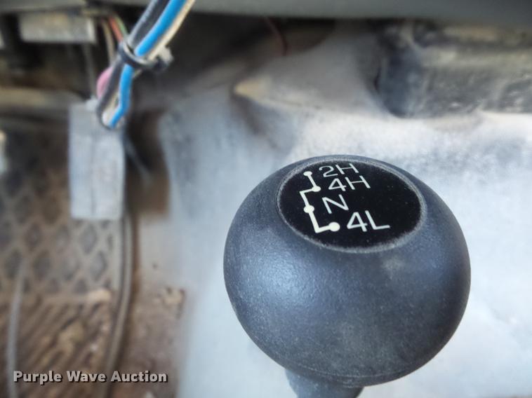 image for item DB6277 2004 Ford F550 Super Duty XL dump truck