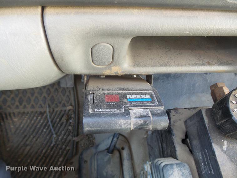 image for item DB6277 2004 Ford F550 Super Duty XL dump truck