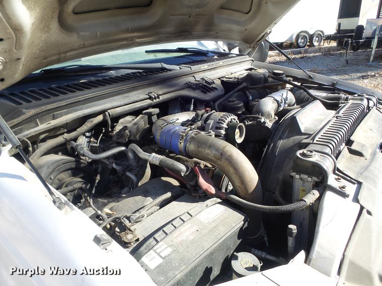 image for item DB6277 2004 Ford F550 Super Duty XL dump truck