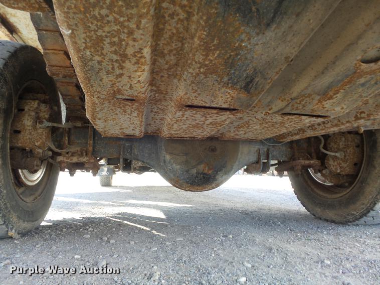 image for item DB6277 2004 Ford F550 Super Duty XL dump truck