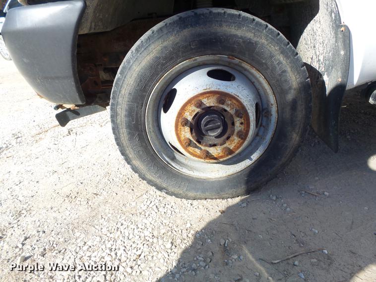 image for item DB6277 2004 Ford F550 Super Duty XL dump truck