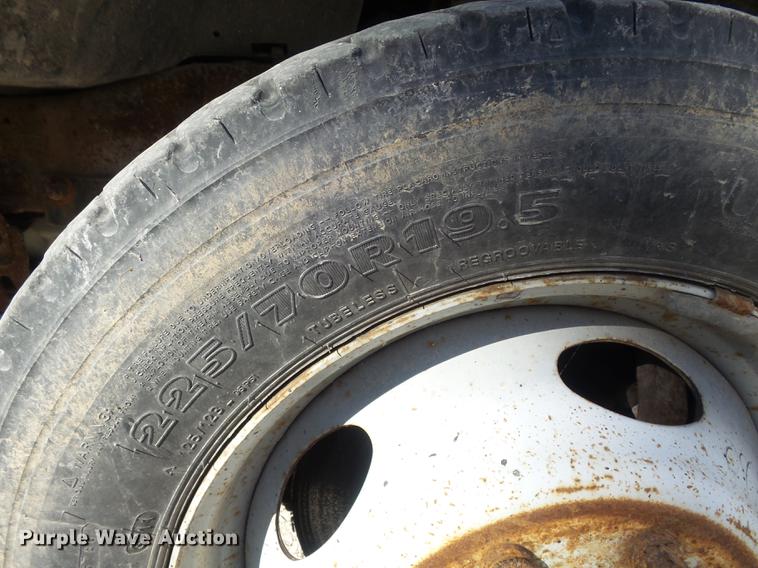 image for item DB6277 2004 Ford F550 Super Duty XL dump truck