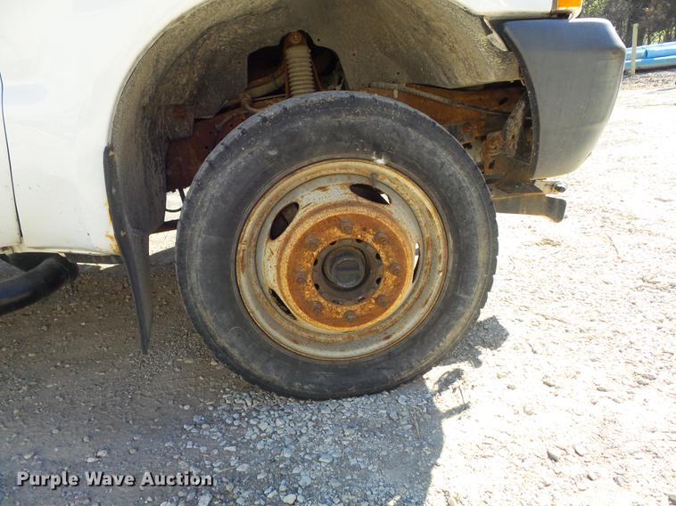 image for item DB6277 2004 Ford F550 Super Duty XL dump truck