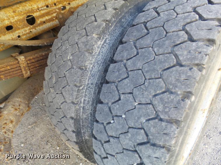 image for item DB6277 2004 Ford F550 Super Duty XL dump truck