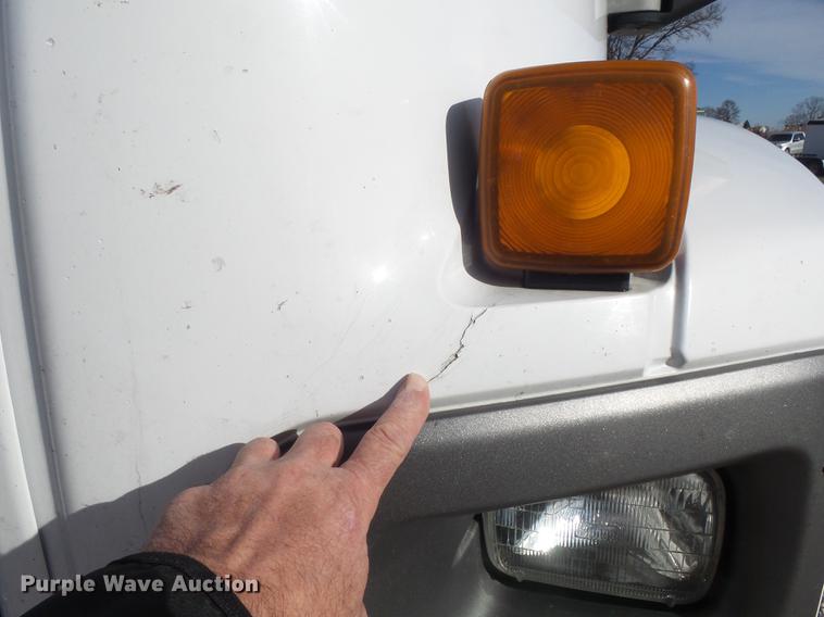 image for item DB6282 2007 Chevrolet C7500 truck cab and chassis