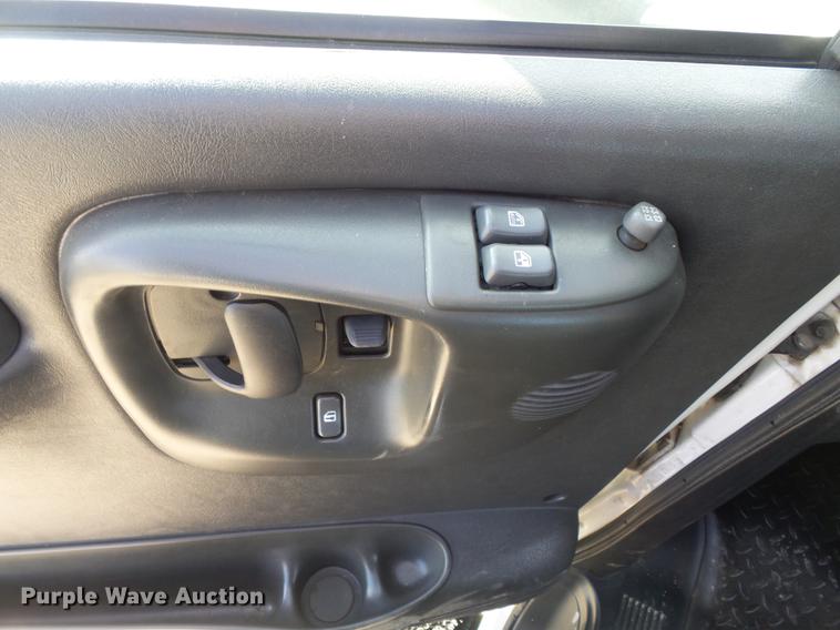 image for item DB6282 2007 Chevrolet C7500 truck cab and chassis