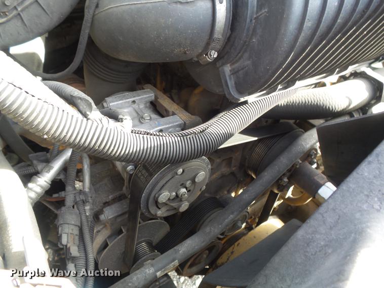 image for item DB6282 2007 Chevrolet C7500 truck cab and chassis