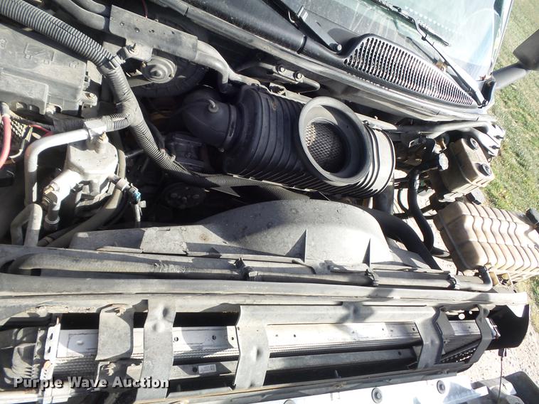 image for item DB6282 2007 Chevrolet C7500 truck cab and chassis