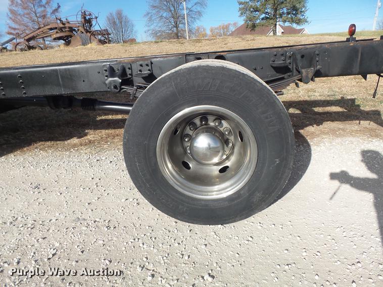 image for item DB6282 2007 Chevrolet C7500 truck cab and chassis