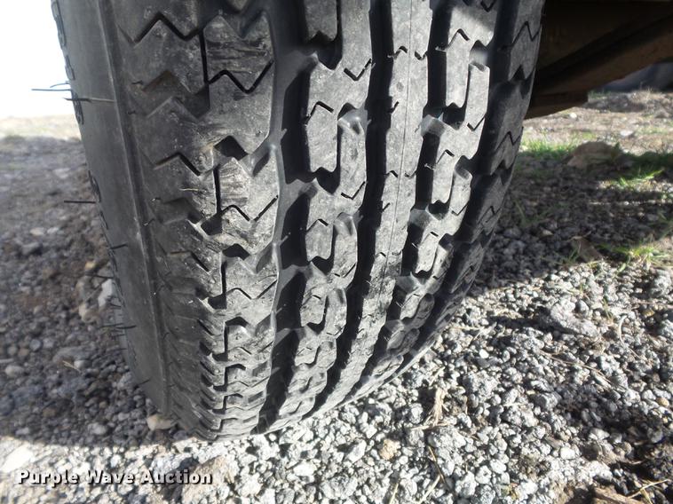 image for item DB6283 2002 Bobcat Daylight light plant