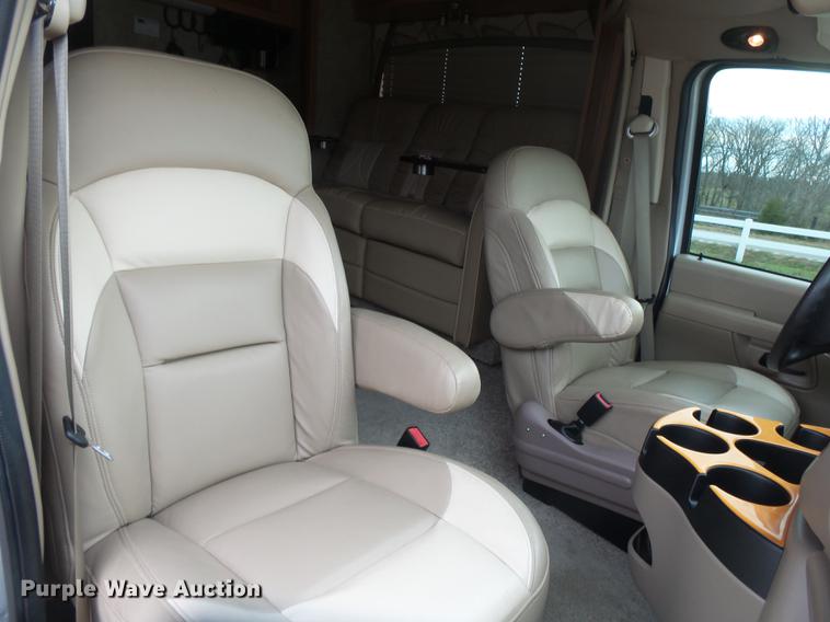 image for item DB7331 2009 Ford Econoline E450 Jayco Melbourne RV