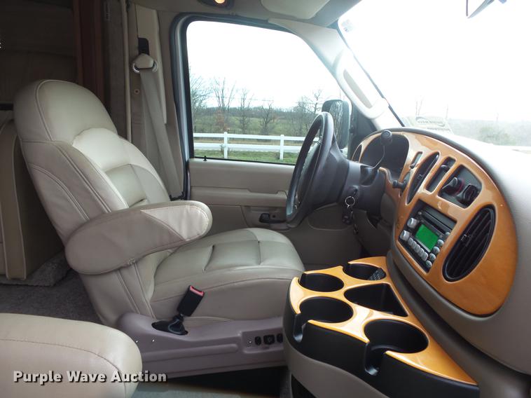 image for item DB7331 2009 Ford Econoline E450 Jayco Melbourne RV