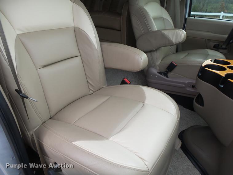 image for item DB7331 2009 Ford Econoline E450 Jayco Melbourne RV