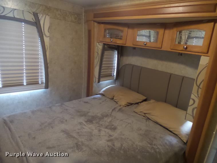 image for item DB7331 2009 Ford Econoline E450 Jayco Melbourne RV