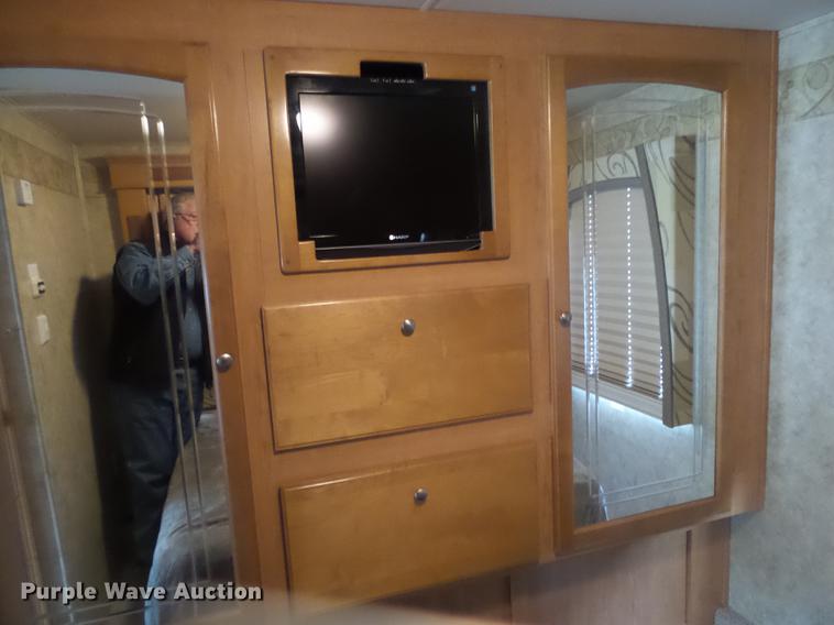 image for item DB7331 2009 Ford Econoline E450 Jayco Melbourne RV