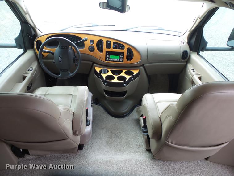 image for item DB7331 2009 Ford Econoline E450 Jayco Melbourne RV