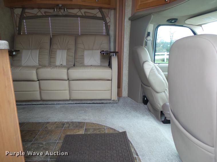 image for item DB7331 2009 Ford Econoline E450 Jayco Melbourne RV
