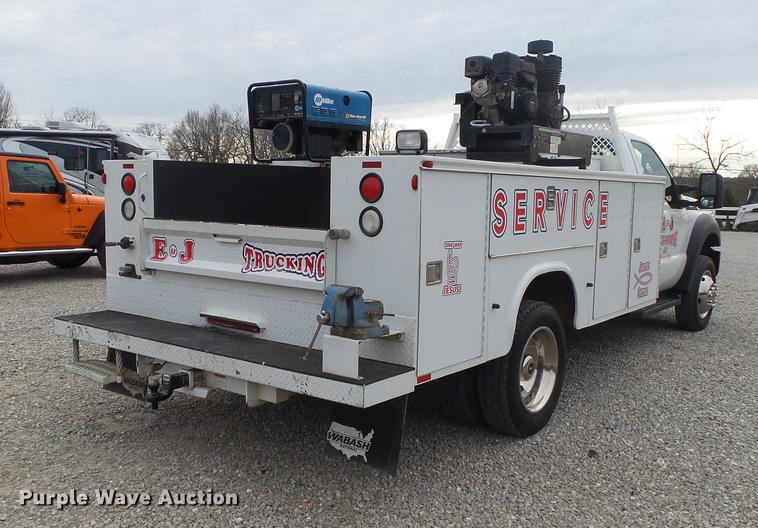 image for item DB7332 2011 Ford F550 service truck